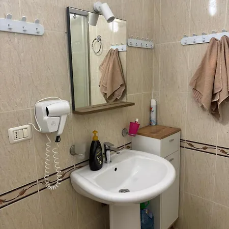 Hrs Luxury * Dıraç